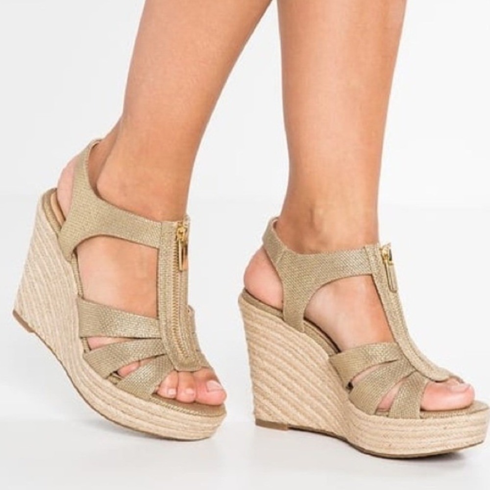 Michael Kors Berkley Wedge Sandals Oregano Green Espadrille T-Strap 10M NIB $118